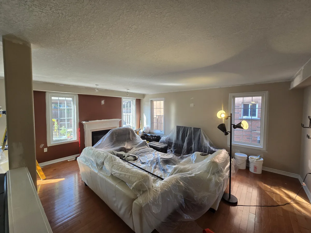 Living room — Before